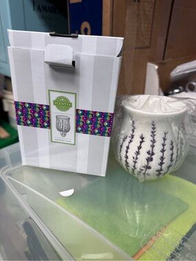Scentsy White Ceramic Warmer with Purple Lavender Motif